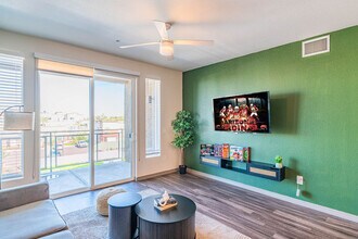 9600 W Georgia Ave in Glendale, AZ - Building Photo - Building Photo