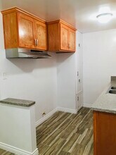 224 W Verdugo Ave, Unit C in Burbank, CA - Building Photo - Building Photo