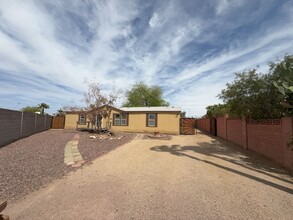 19219 N Joy Ln in Sun City, AZ - Building Photo - Building Photo