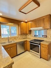 310 Deerfield Dr in Moraga, CA - Building Photo - Building Photo