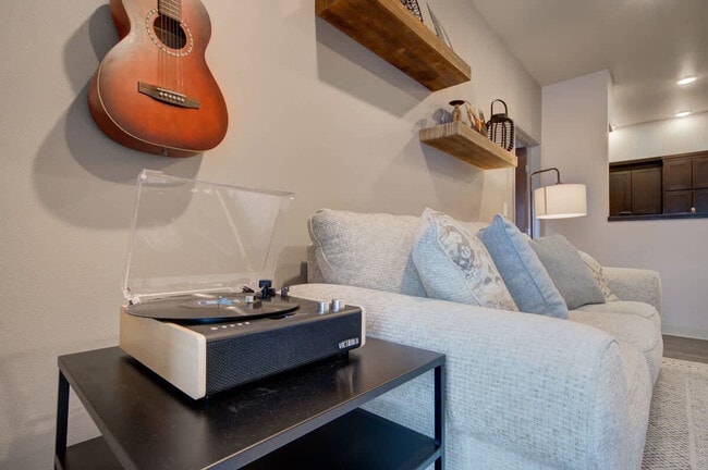 2210 Remington Way in Bozeman, MT - Foto de edificio - Building Photo