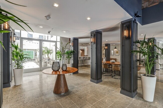 STUDIOS435 in San Diego, CA - Building Photo - Building Photo