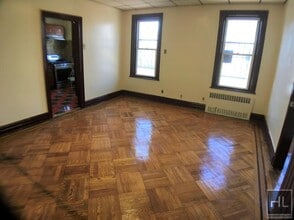 484 Linden Blvd in Brooklyn, NY - Building Photo - Building Photo