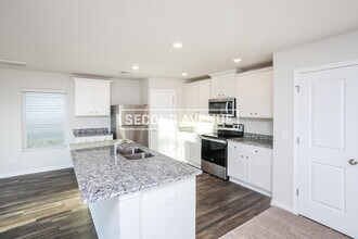 1017 Sease Gdn Ct in Gilbert, SC - Building Photo - Building Photo