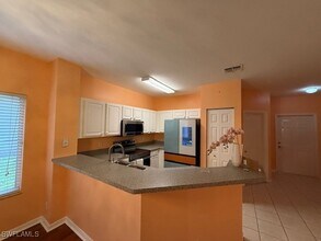 8137 Pacific Beach Dr in Ft. Myers, FL - Building Photo - Building Photo