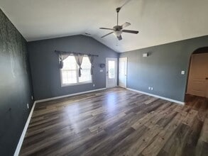 103 Palin Trail in Beulaville, NC - Building Photo - Building Photo