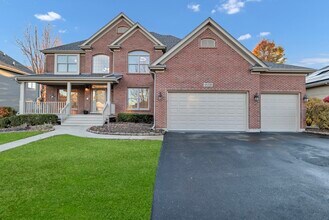 4N550 School Rd in St. Charles, IL - Building Photo - Building Photo