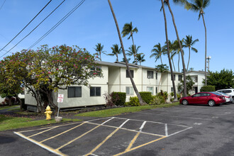 Palani Condo in Kailua Kona, HI - Building Photo - Building Photo