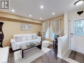 493 Nairn Circle in Milton, ON - Building Photo - Building Photo