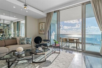17901 Collins Ave, Unit 2103 in Sunny Isles Beach, FL - Building Photo - Building Photo