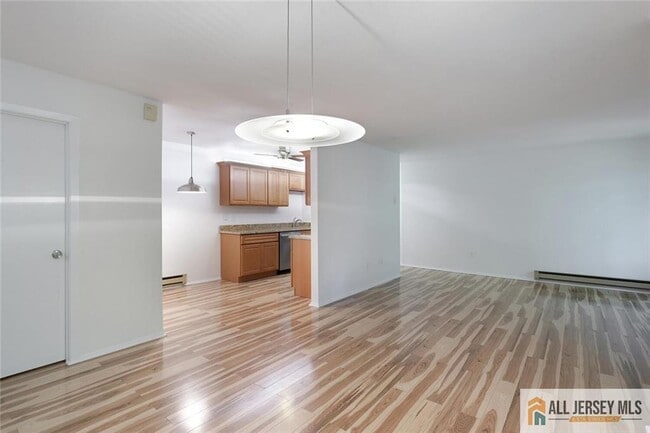 174 Amberly Dr in Englishtown, NJ - Building Photo - Building Photo