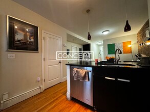 14 Parker Hill Ave, Unit 2 in Boston, MA - Building Photo - Building Photo