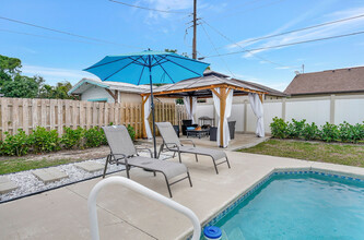 27553 Tierra Del Sol Ln in Bonita Springs, FL - Building Photo - Building Photo