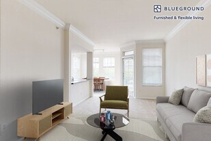 1299 Corporate Dr, Unit SI FL3-ID2251A in Westbury, NY - Building Photo