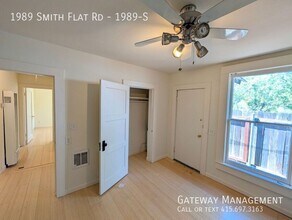 1989 Smith Flat Rd in Placerville, CA - Building Photo - Building Photo