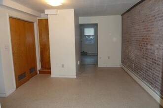 208 Garden St in Hoboken, NJ - Building Photo - Building Photo