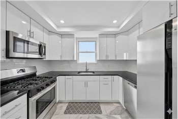 106 White Rd in Scarsdale, NY - Building Photo - Building Photo