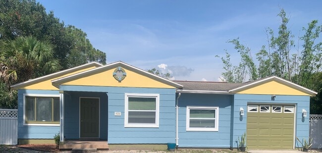 property at 920 Gray St S