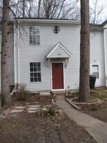 4044 Inverness Rd in Virginia Beach, VA - Building Photo