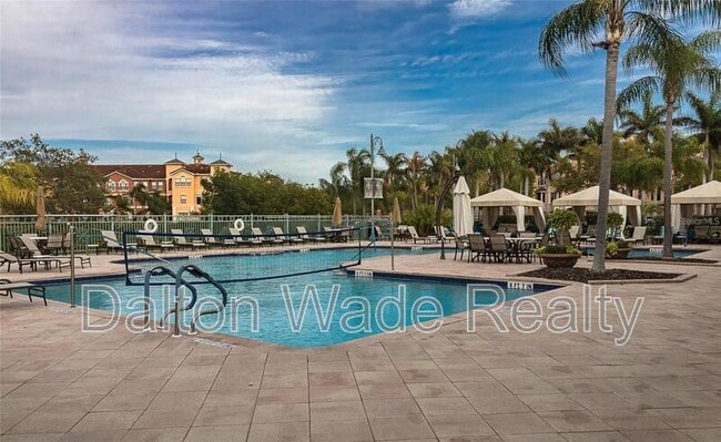 2730 Via Tivoli in Clearwater, FL - Foto de edificio - Building Photo