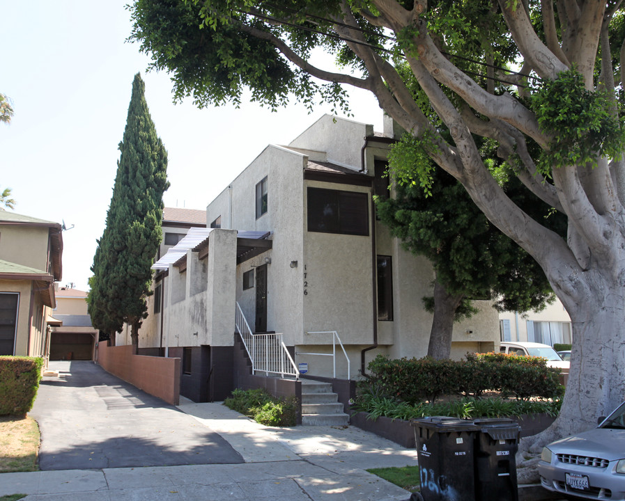 1726 Purdue Ave in Los Angeles, CA - Building Photo