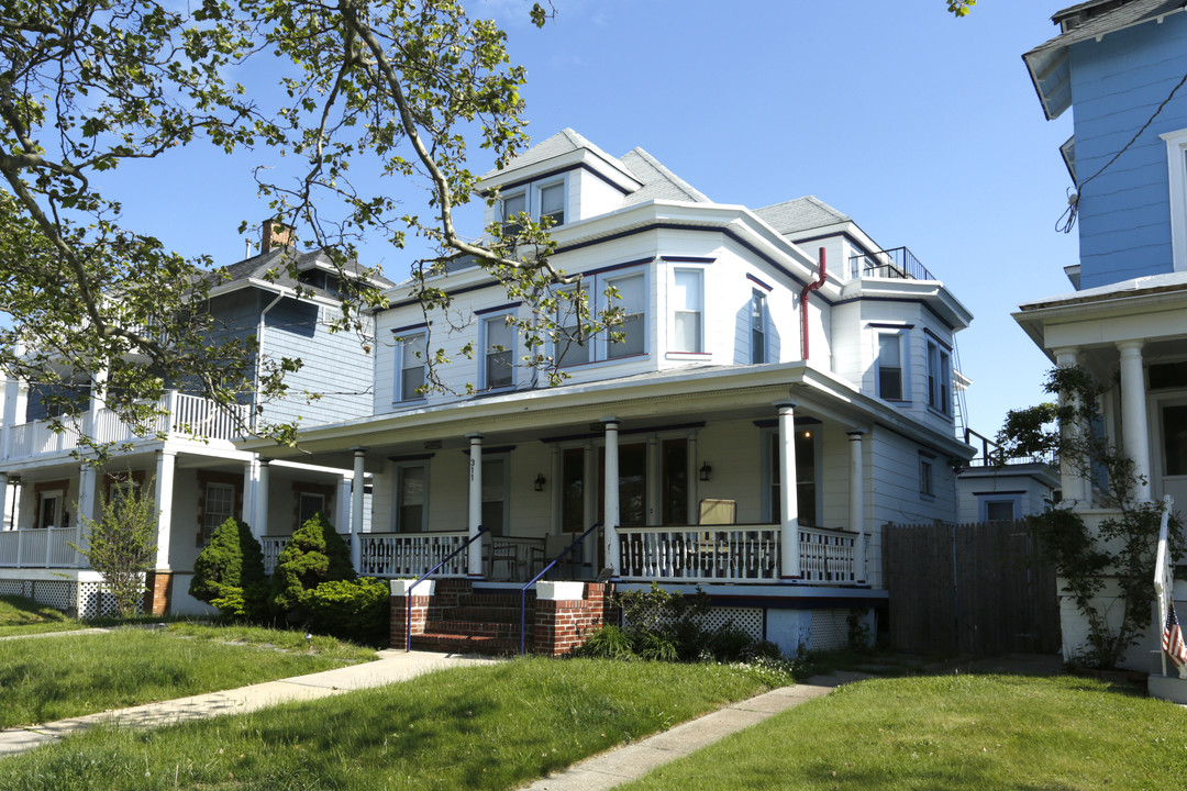 311 6th Ave in Asbury Park, NJ - Building Photo