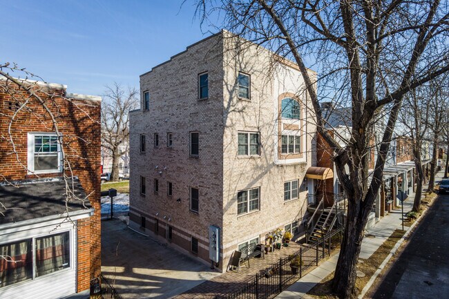 KnightsBridge Condominum in Washington, DC - Building Photo - Building Photo