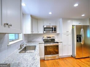 5465 Honeysuckle Trail in Gainesville, GA - Building Photo - Building Photo