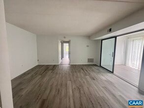 32 Spring Ct in Charlottesville, VA - Building Photo - Building Photo