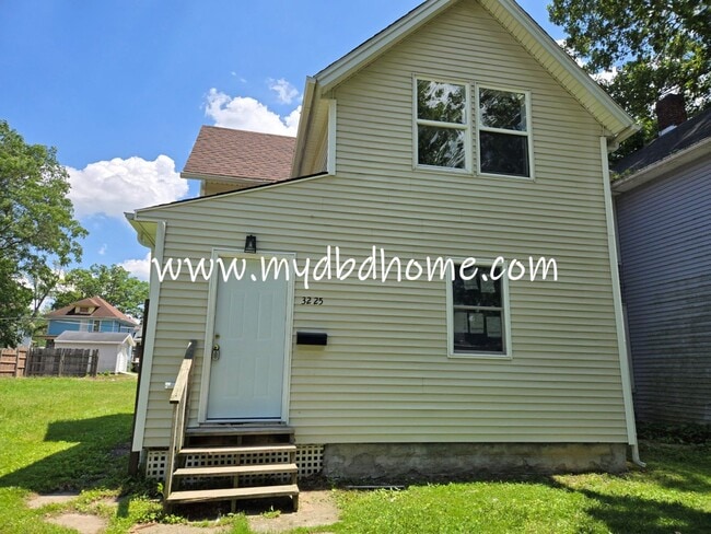 property at 3225 Dinnen Ave