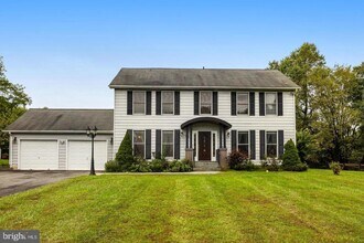 836 Utterback Store Rd in Great Falls, VA - Building Photo - Building Photo