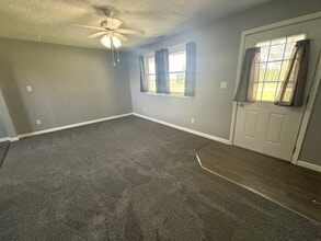 53 E 300 N in Winchester, IN - Building Photo - Building Photo