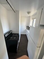 1218 Bay St, Unit D in Santa Monica, CA - Building Photo