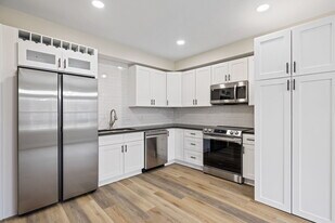 Kelker Hause in Indianapolis, IN - Building Photo