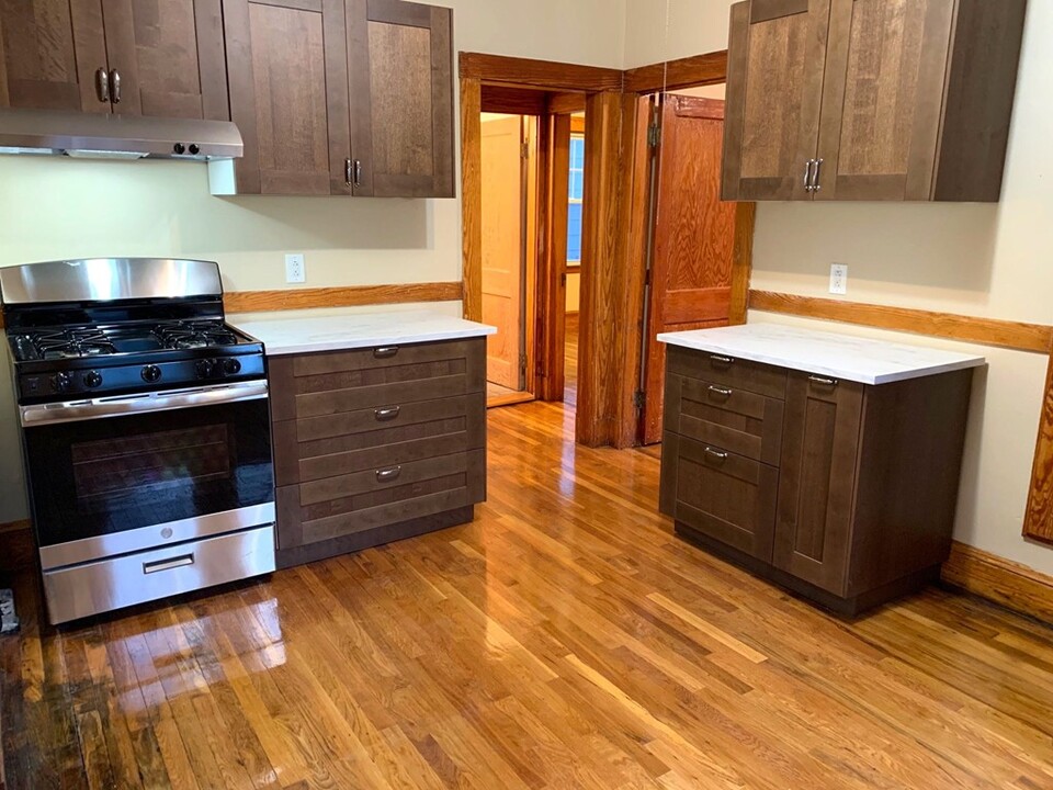 8 Granfield Ave, Unit 1 in Boston, MA - Building Photo