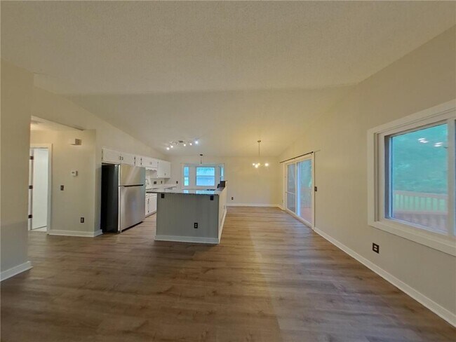 891 Nez Perce Ct in Chanhassen, MN - Foto de edificio - Building Photo