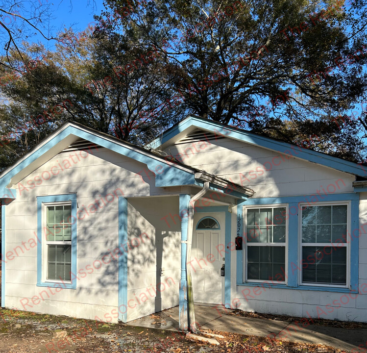 1202.5 N McGuire Ave in Monroe, LA - Building Photo