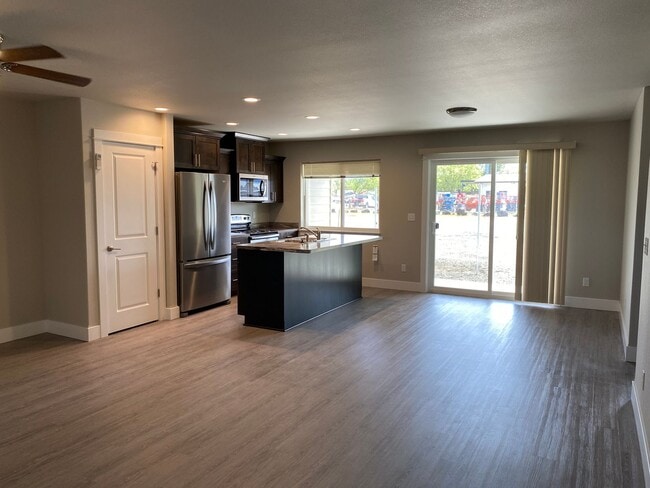 property at 425-427 NE Russell Ave