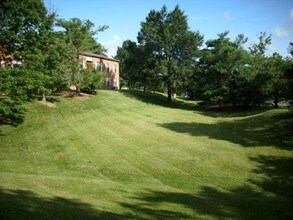 Eastridge Apartments - Section 8 in Lexington, KY - Foto de edificio - Building Photo