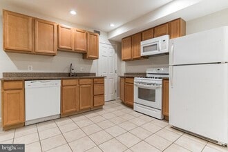 1736 U St NW in Washington, DC - Building Photo - Building Photo