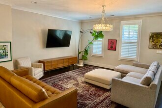 1640 Kenilworth Ave in Charlotte, NC - Foto de edificio - Building Photo