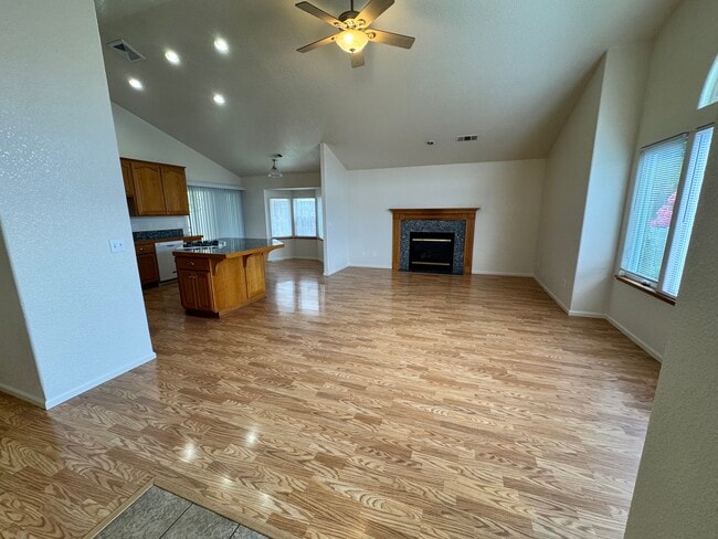 2516 Wilson St in Eureka, CA - Building Photo - Building Photo