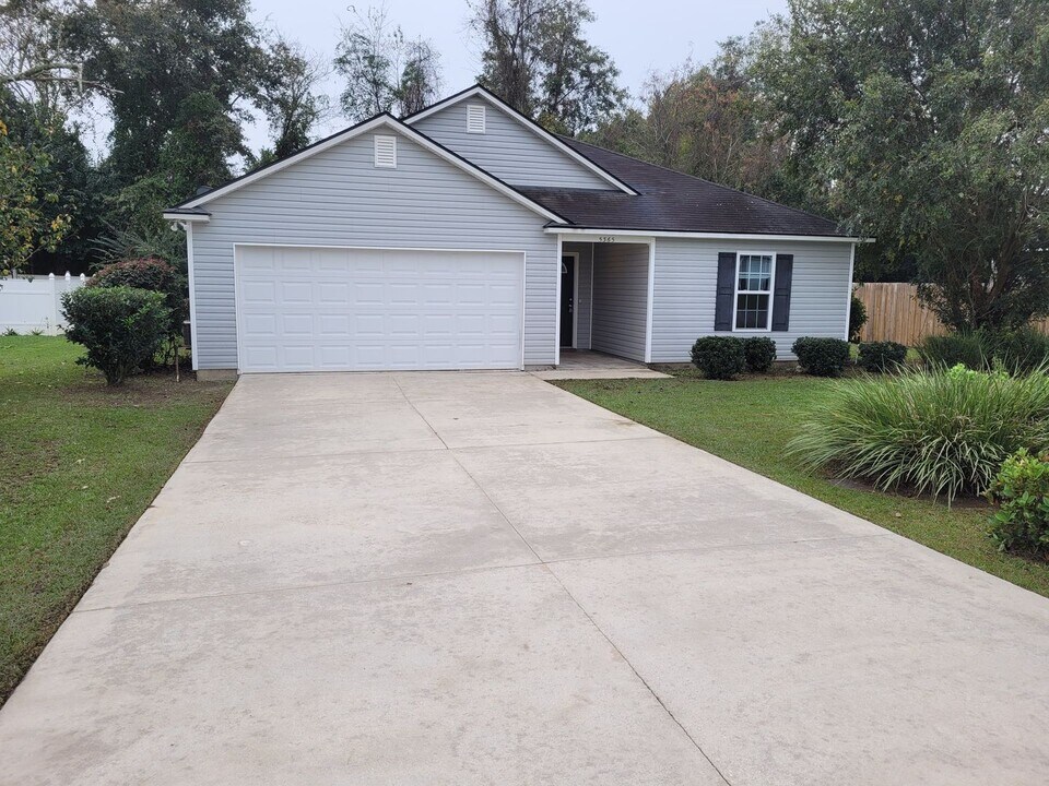 5365 Branch Point Dr in Valdosta, GA - Building Photo