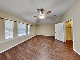 31106 Perlican Dr in Spring, TX - Building Photo