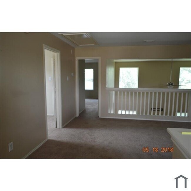 815 Hillock Bluff Cir in Houston, TX - Building Photo - Building Photo