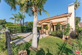 15123 Greenleaf St in Los Angeles, CA - Building Photo - Building Photo