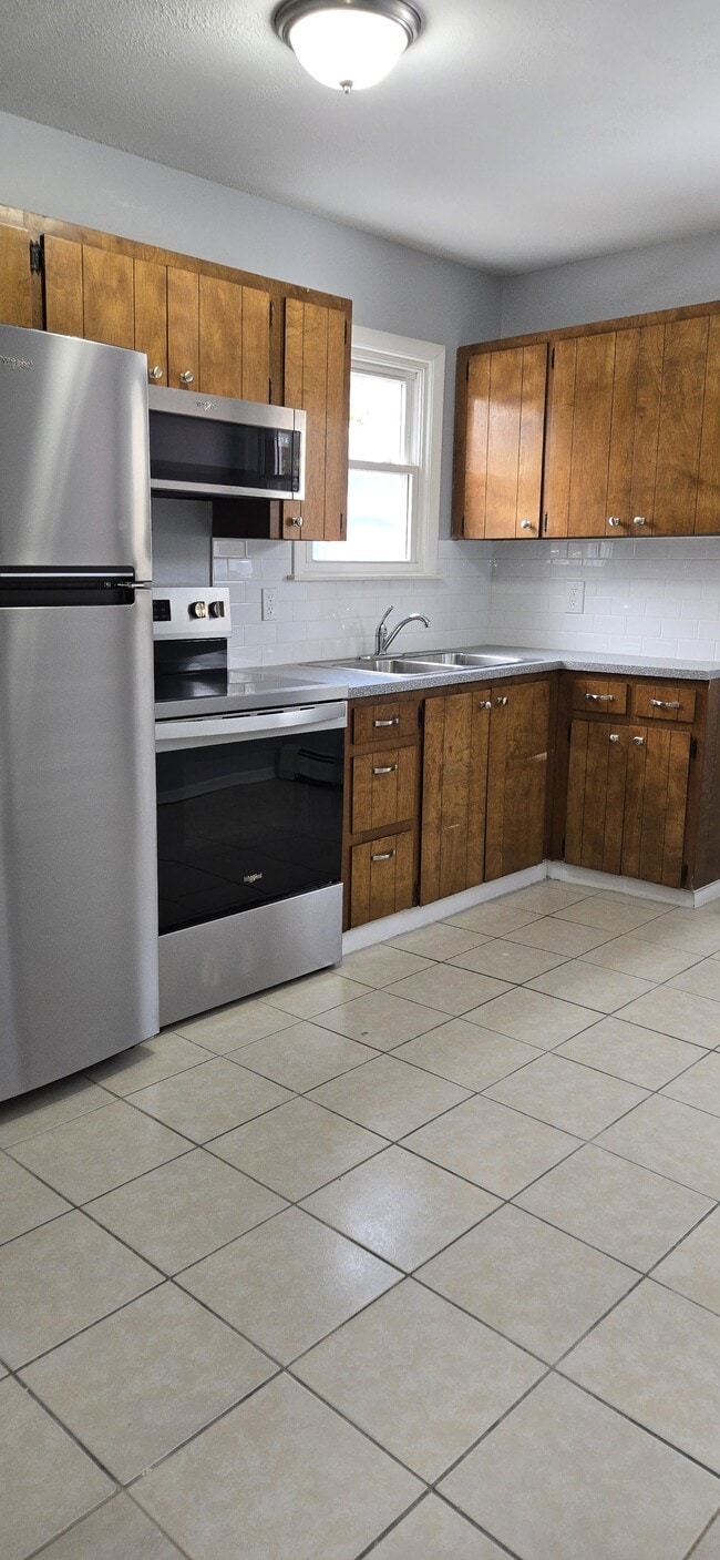 14360 Leonard Rd in Spring Lake, MI - Building Photo - Building Photo