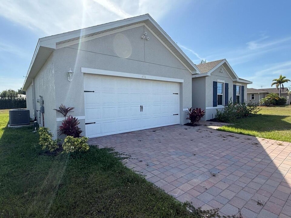 434 Rio De Janeiro Ave in Punta Gorda, FL - Building Photo