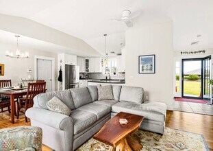 51 Osprey Cir, Unit #9 in Lincolnville, ME - Building Photo - Building Photo