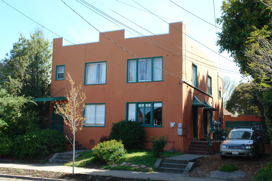 2319 Roosevelt Ave in Berkeley, CA - Building Photo